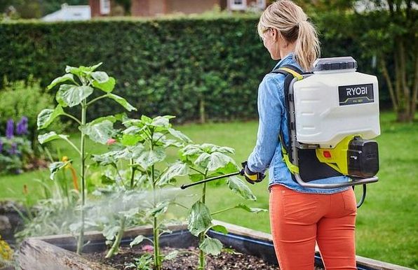 Садовые опрыскиватели: Ваше руководство по эффективному уходу за растениями
